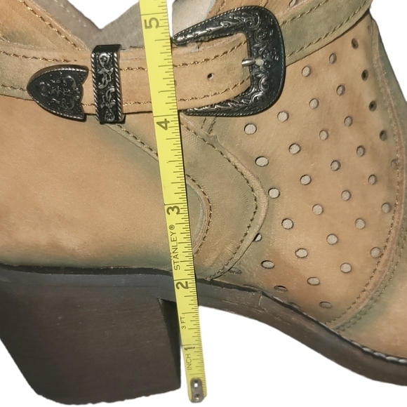 Circle G Distressed Leather Western Cutout Ankle Boots NWT - Picture 16 of 16